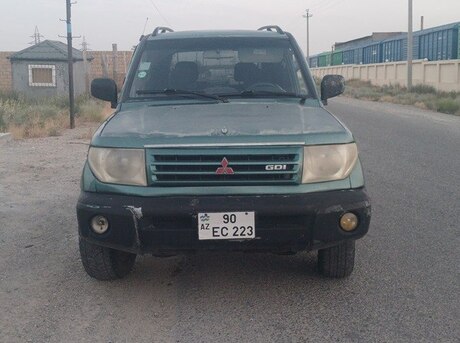 Mitsubishi Pajero io