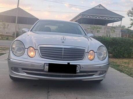 Mercedes E 220 2003