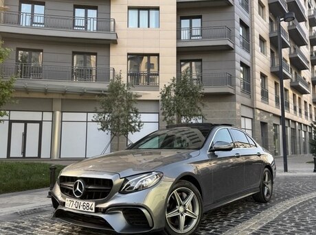Mercedes E 300