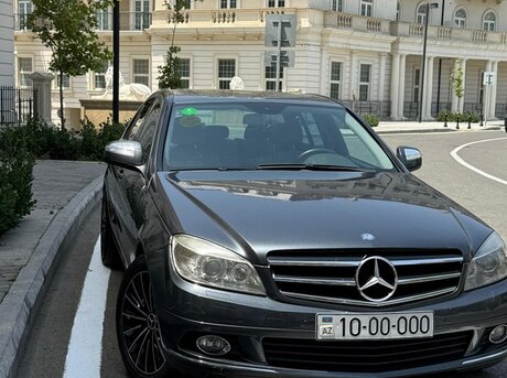Mercedes C 200