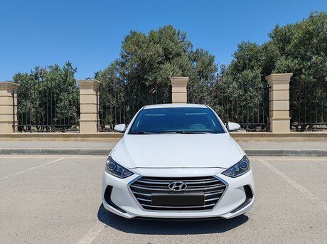 Hyundai Elantra 2017