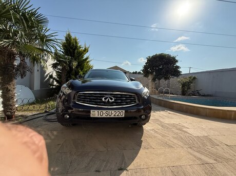 Infiniti FX35 2009
