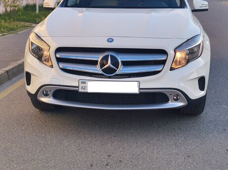 Mercedes GLA 250 2015