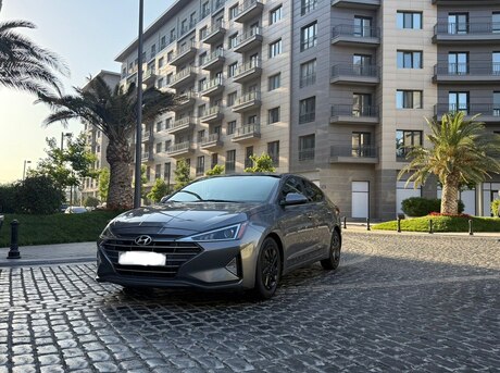 Hyundai Elantra 2019
