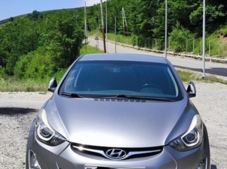 Hyundai Avante 2013
