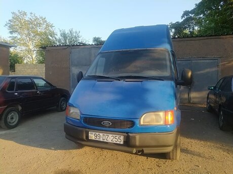 Ford Transit 2000