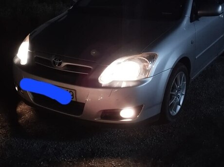 Toyota Corolla 2005