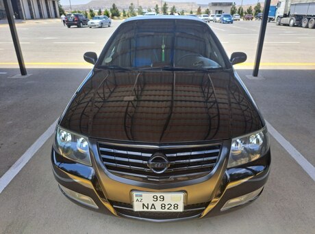 Nissan Sunny 2010