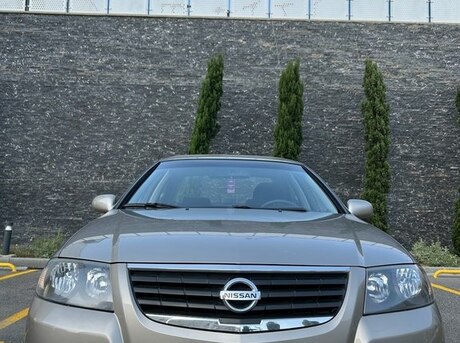 Nissan Sunny 2011