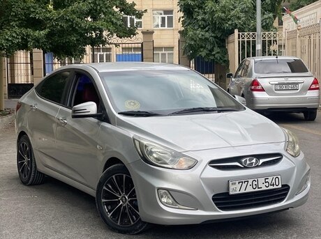 Hyundai Accent 2012