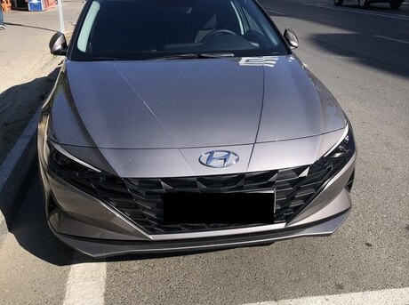 Hyundai Elantra 2023