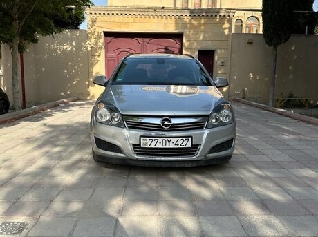 Opel Astra 2010