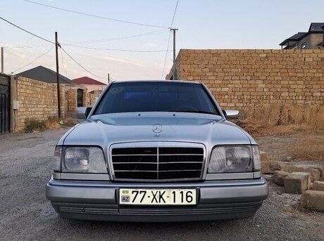 Mercedes E 220 1994