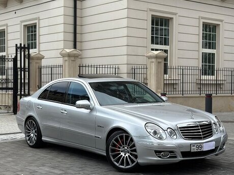 Mercedes E 240 2004