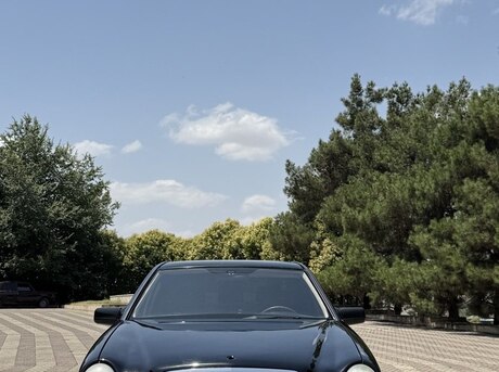 Mercedes E 220 d 1998