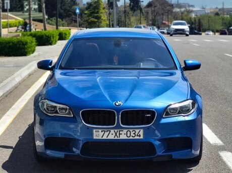 BMW M5 2012