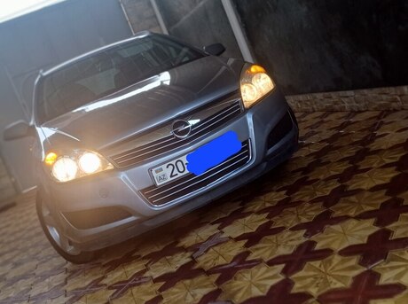 Opel Astra 2007
