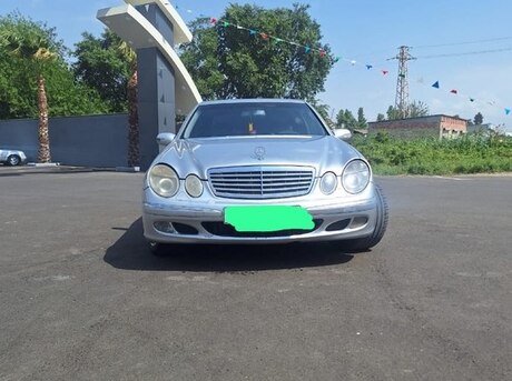 Mercedes E 270 2003
