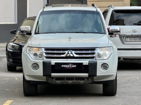Mitsubishi Pajero 2010