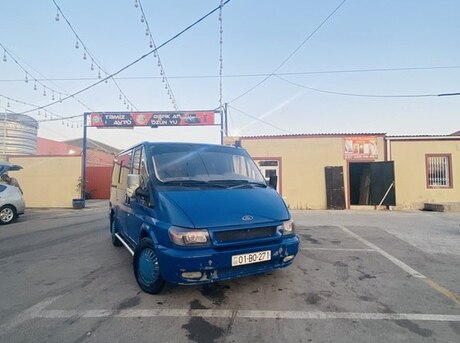 Ford Transit 2000