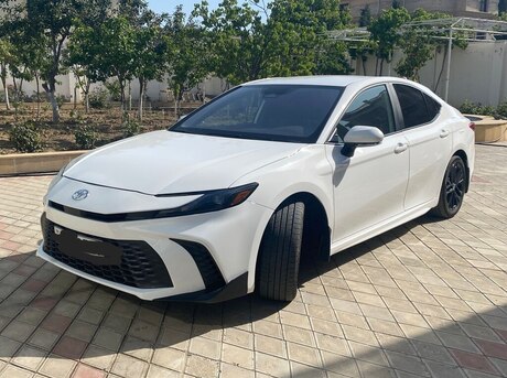 Toyota Camry 2025