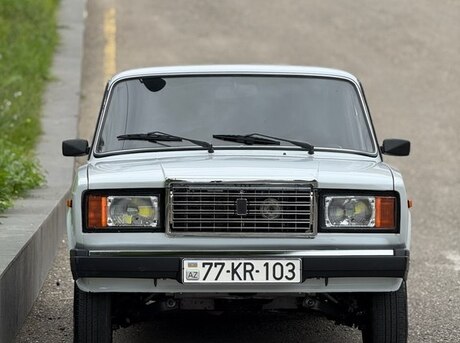 LADA (VAZ) 2107