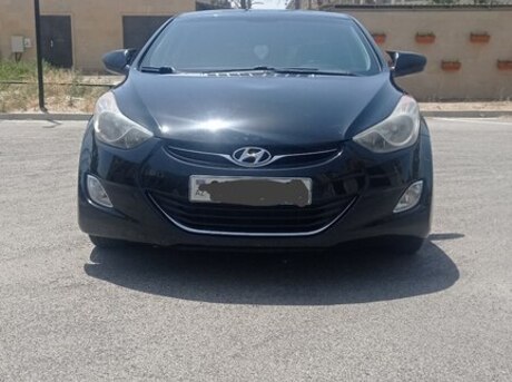 Hyundai Elantra 2013
