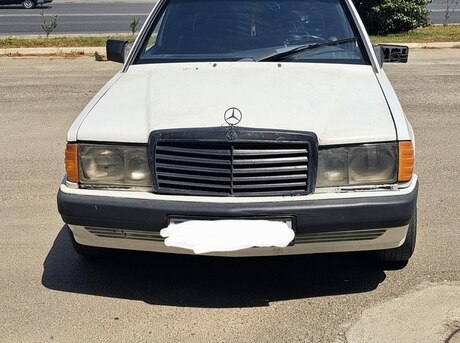 Mercedes 190 1990