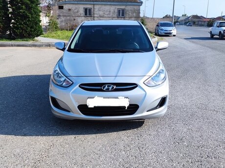 Hyundai Accent 2014