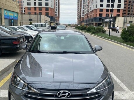 Hyundai Elantra 2019