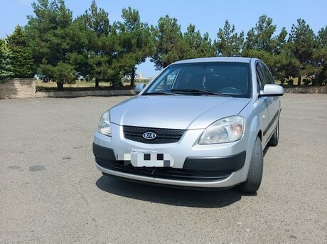 Kia Rio 2005
