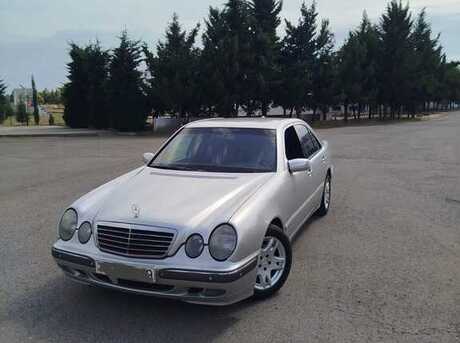 Mercedes E 220 2001