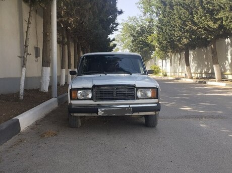 LADA (VAZ) 2107