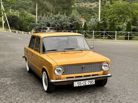 LADA (VAZ) 21011 1984