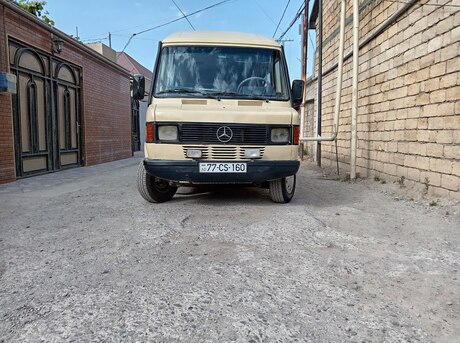 Mercedes 208 D 1992