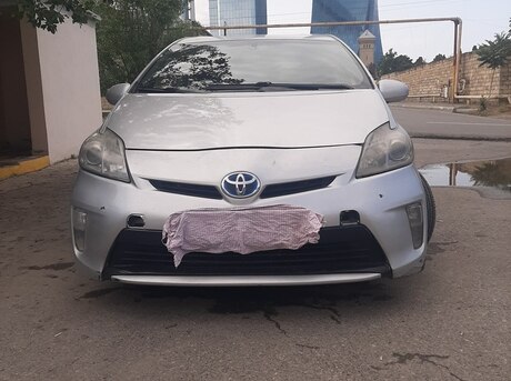 Toyota Prius 2012