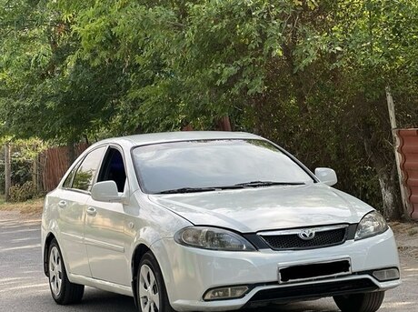 Daewoo Gentra 2014