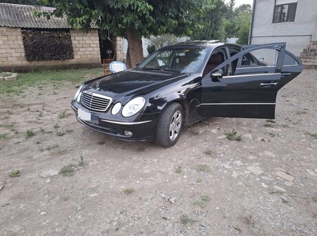 Mercedes E 270 2002
