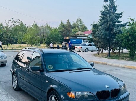 BMW 320