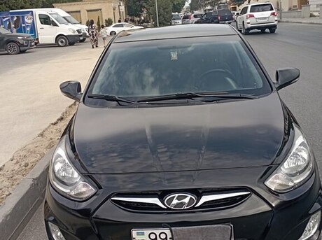 Hyundai Accent 2012
