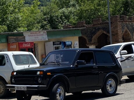 LADA (VAZ) Niva