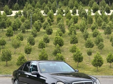 Mercedes E 220 d 2003