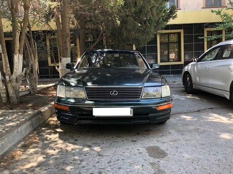 Lexus  1997