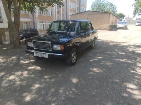 LADA (VAZ) 2107