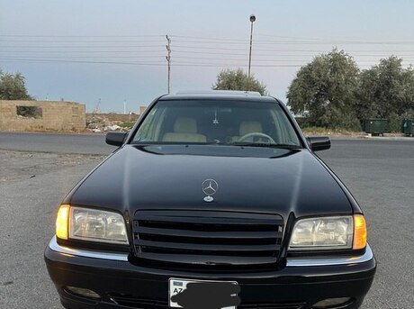 Mercedes C 230