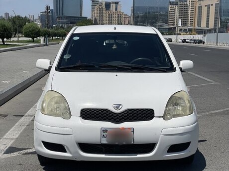 Toyota Vitz 2002