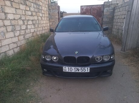 BMW 525