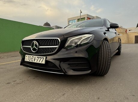 Mercedes E 300