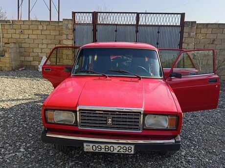 LADA (VAZ) 2107