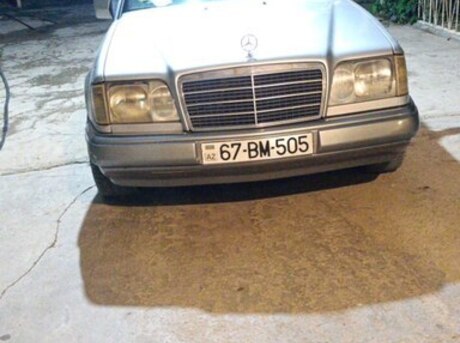 Mercedes E 200